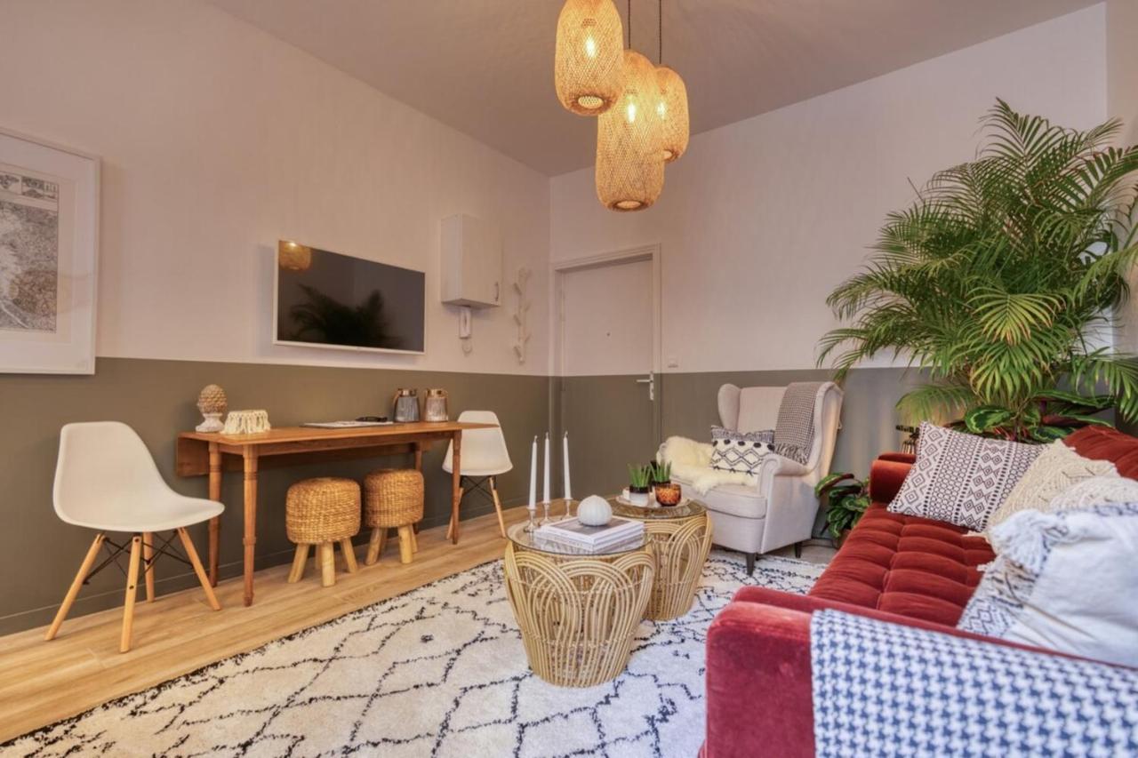 Le Fleuriau Apartment La Rochelle  Bagian luar foto